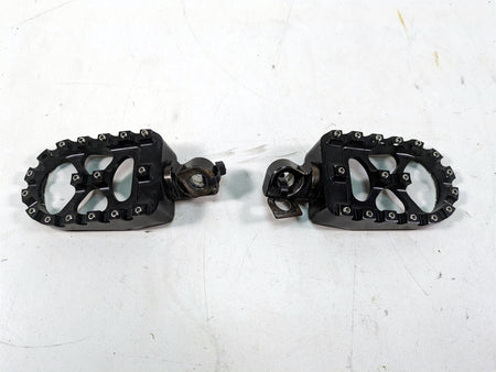 2015 Harley FXDL Dyna Low Rider Aftermarket Grip Stunt Footpeg Foot Peg Set {{ shop.shopifyCountryName }} - Mototech271