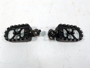 2015 Harley FXDL Dyna Low Rider Aftermarket Grip Stunt Footpeg Foot Peg Set
