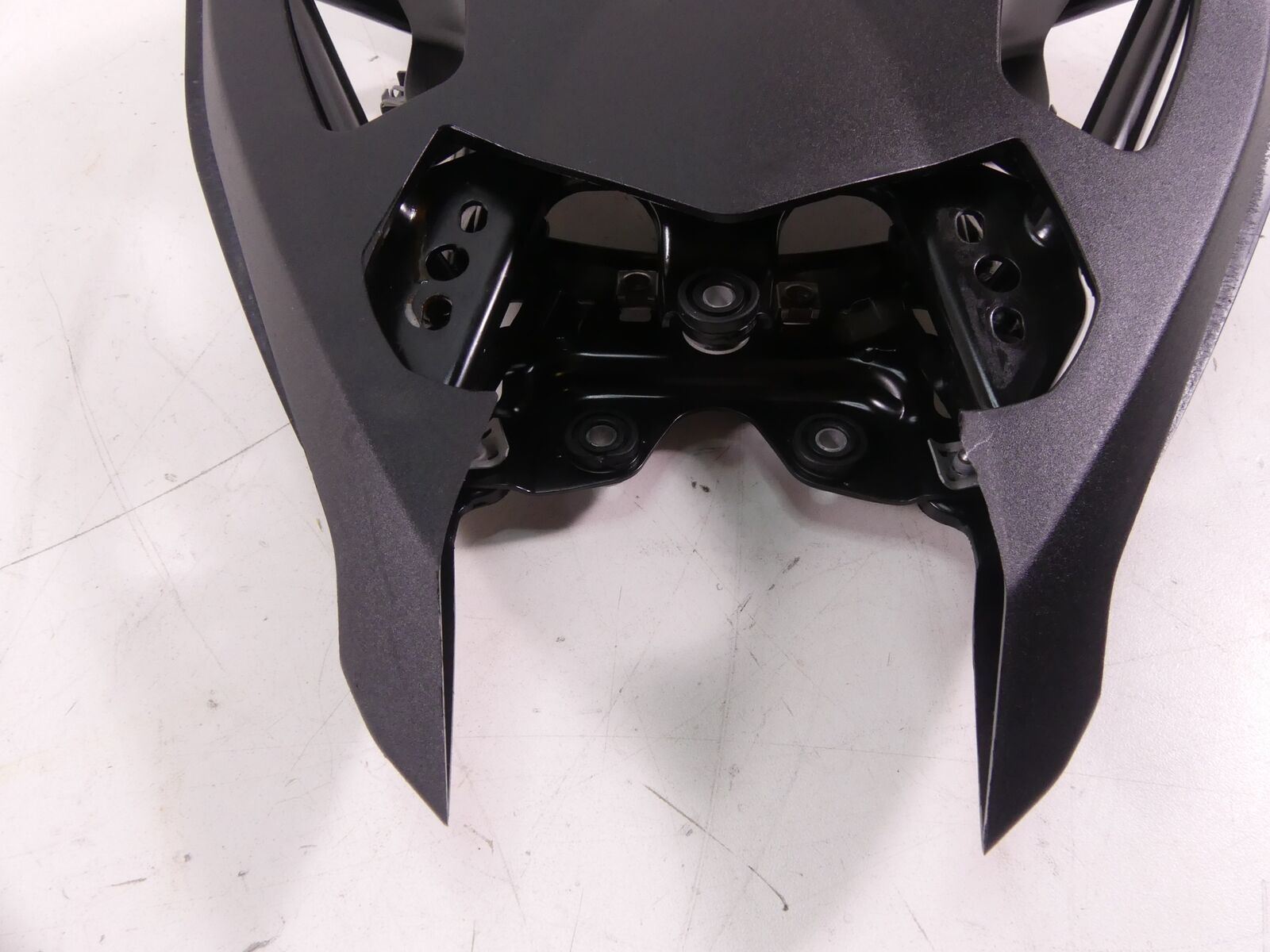 2014 MV Agusta B3 Brutale 800 EAS Subframe Sub Frame & Inner Fender 8000B6623 {{ shop.shopifyCountryName }} - Mototech271
