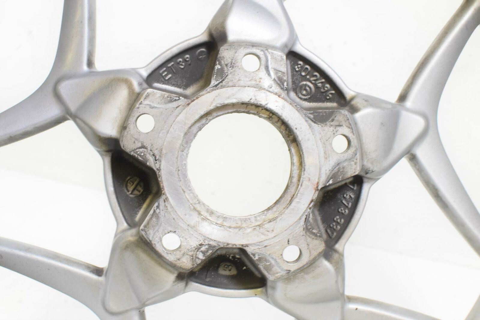 2007 BMW K1200 GT K44 Rear Straight Rim Wheel 17x5.5 36317706553 {{ shop.shopifyCountryName }} - Mototech271