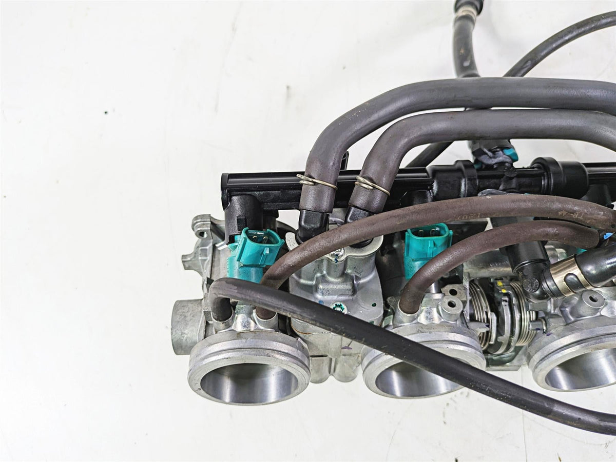 2008 Honda CBR1000RR SC59 Throttle Body Fuel Injectors 16400-MFL-671 {{ shop.shopifyCountryName }} - Mototech271