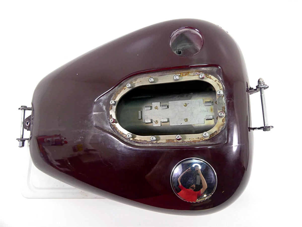 2017 Harley Dyna FXDB Street Bob Fuel Gas Petrol Tank -Dented 61000707 {{ shop.shopifyCountryName }} - Mototech271