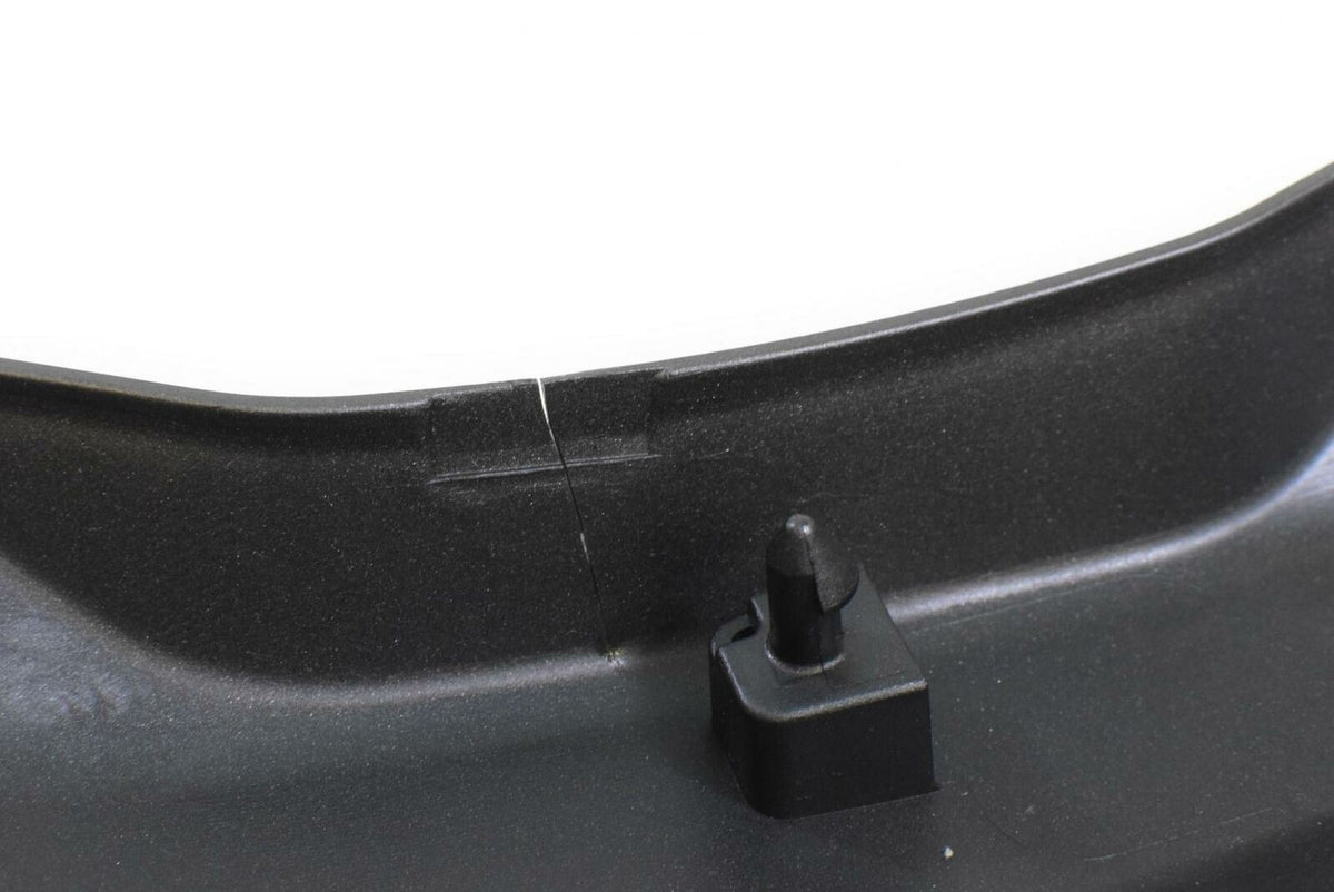 2014 Yamaha XT1200 ES Super Tenere Right Lower Tank Fairing - crack 23P-2835V {{ shop.shopifyCountryName }} - Mototech271