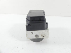 2013 Yamaha VMX17 V-Max 1700 Abs Brake Pump Pressure Module 2S3-85930-10-00 | Mototech271