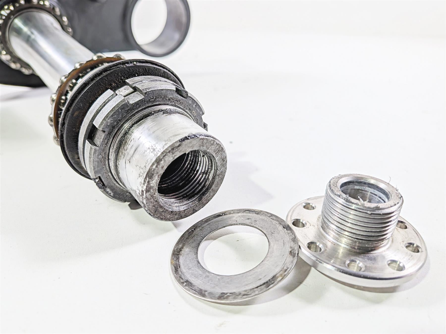 2018 Aprilia RSV4 RR Lower Triple Tree Steering Clamp 2B003923 848736 890848 {{ shop.shopifyCountryName }} - Mototech271