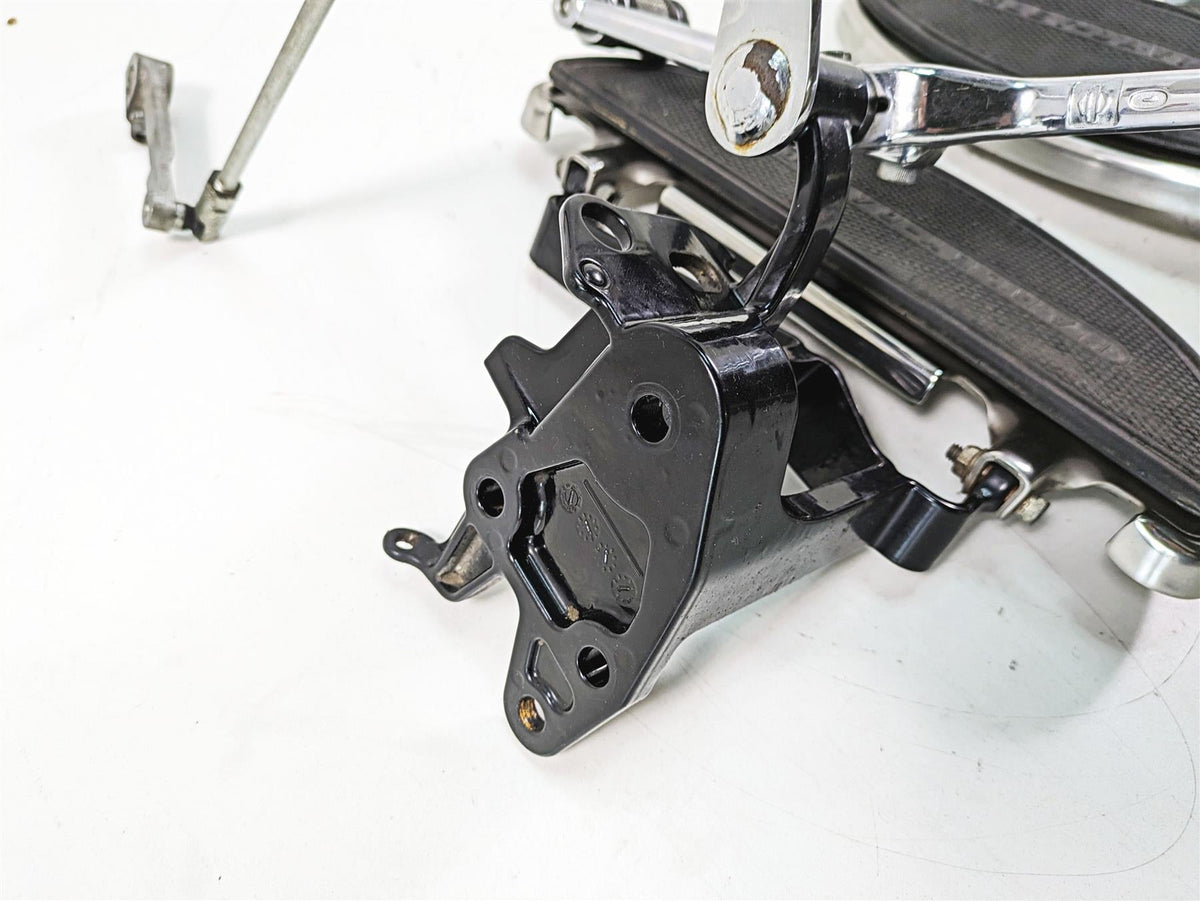 2013 Harley Softail FLSTC Heritage Classic Front Floorboard Lever Set 33630-07A {{ shop.shopifyCountryName }} - Mototech271