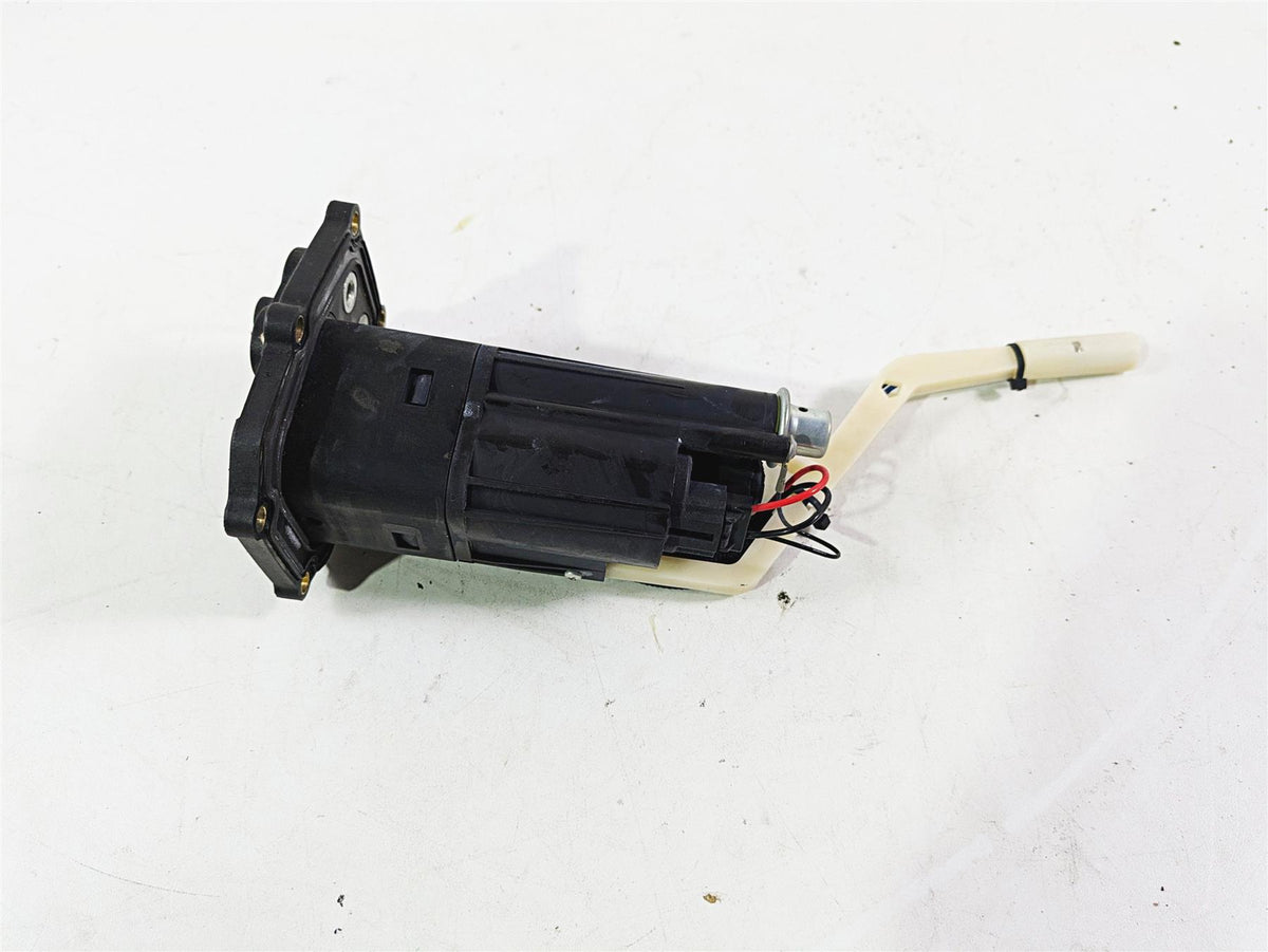2013 Ducati Hyperstrada 821 Fuel Gas Petrol Pump -Tested 16024281A {{ shop.shopifyCountryName }} - Mototech271