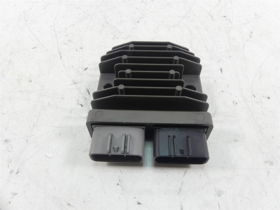 2017 Ducati 939 S Supersport Rectifier Voltage Regulator FH020AA 54040301B {{ shop.shopifyCountryName }} - Mototech271