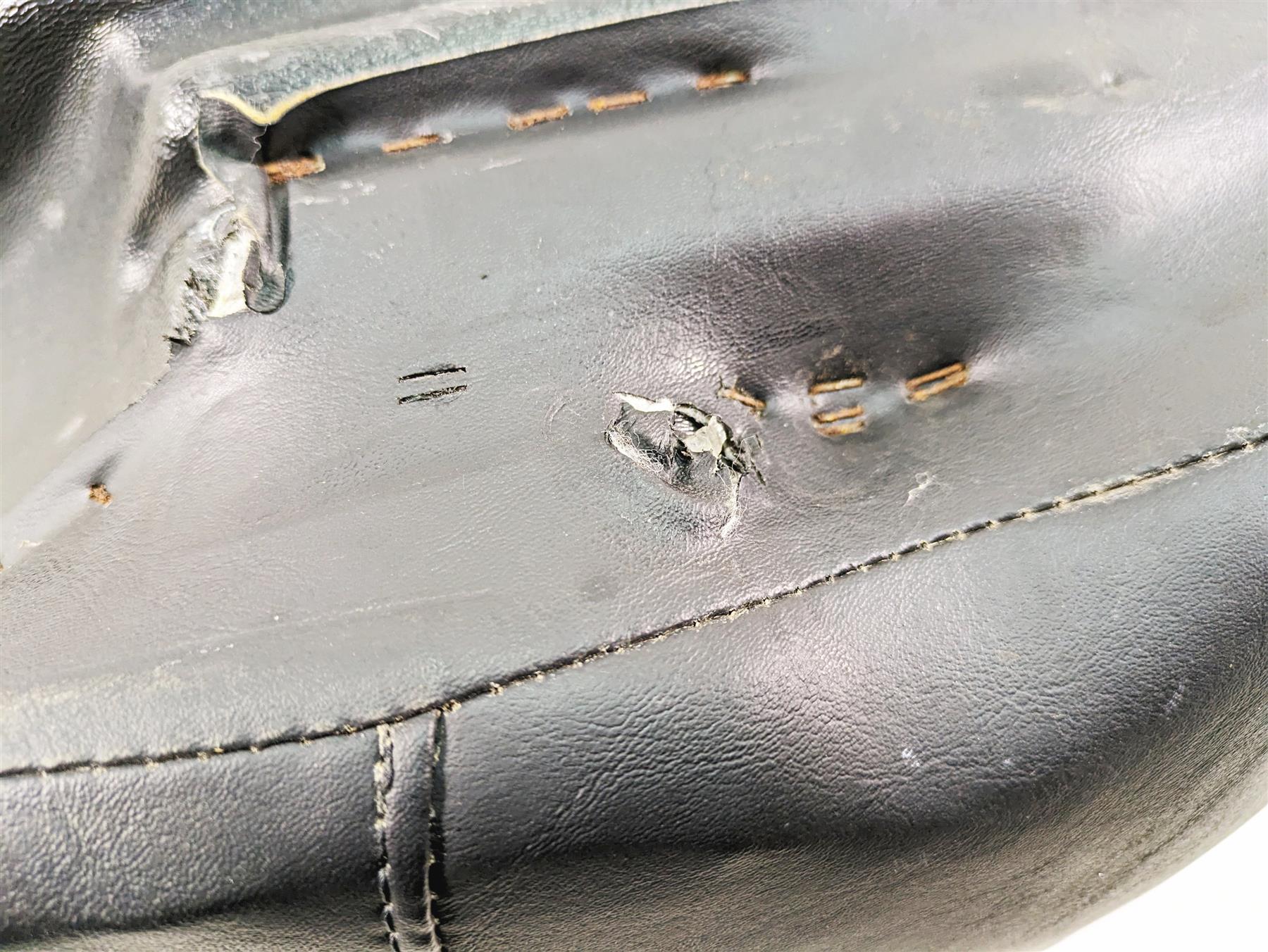 2006 Harley Touring FLHTCUI Electra Glide Seat Saddle 51703-05 {{ shop.shopifyCountryName }} - Mototech271