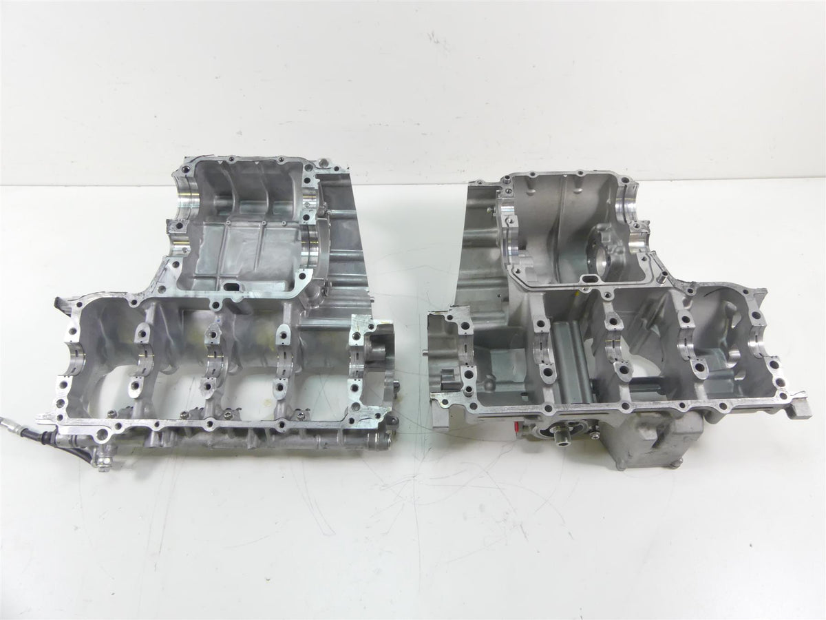 2020 Suzuki GSX1300 R Hayabusa Engine Motor Crank Case X704 Set 11302-24820 {{ shop.shopifyCountryName }} - Mototech271