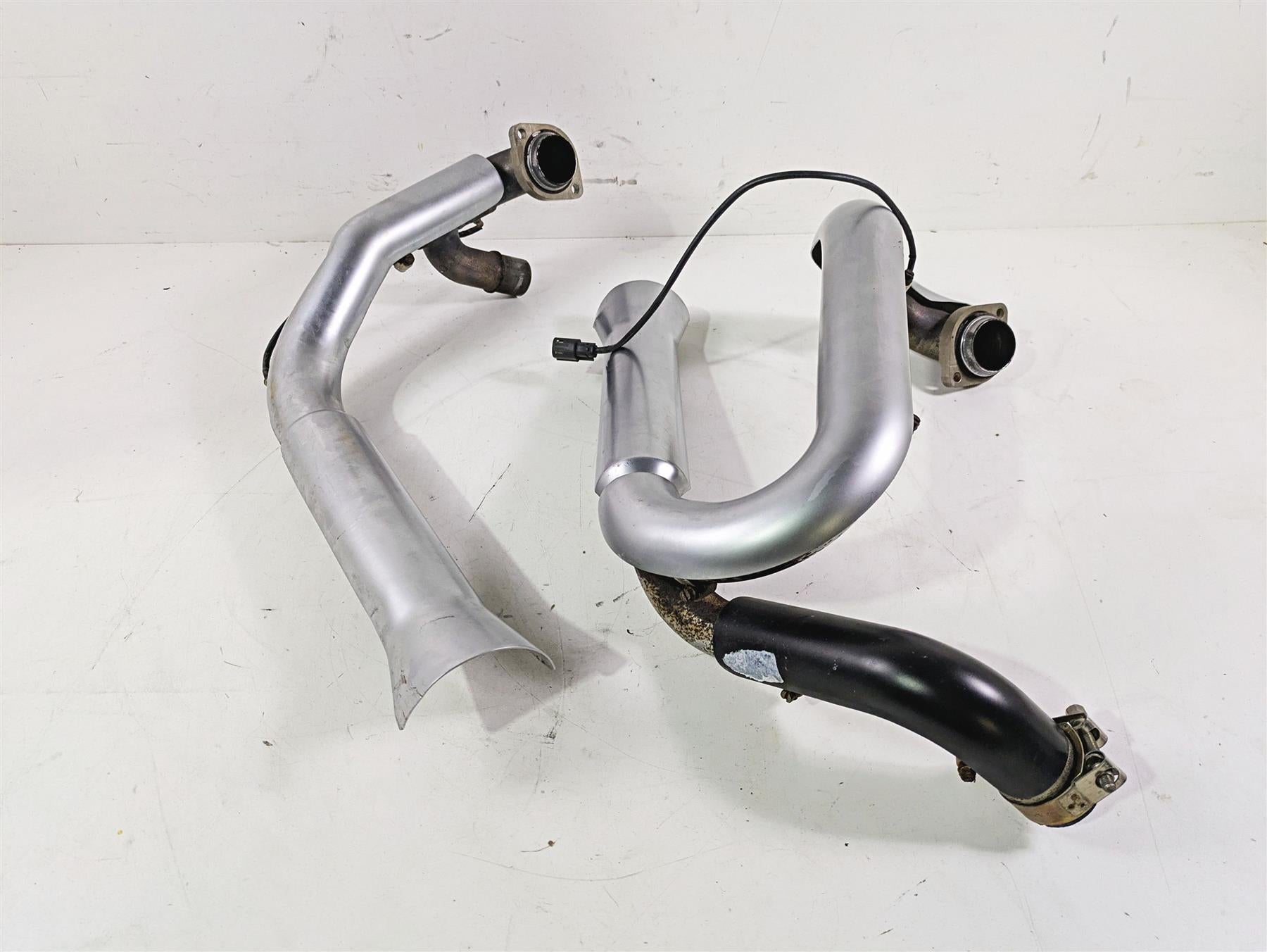 2013 Harley VRSCF Muscle Rod Stock Header Manifold Heatshield Set 65600069 | Mototech271