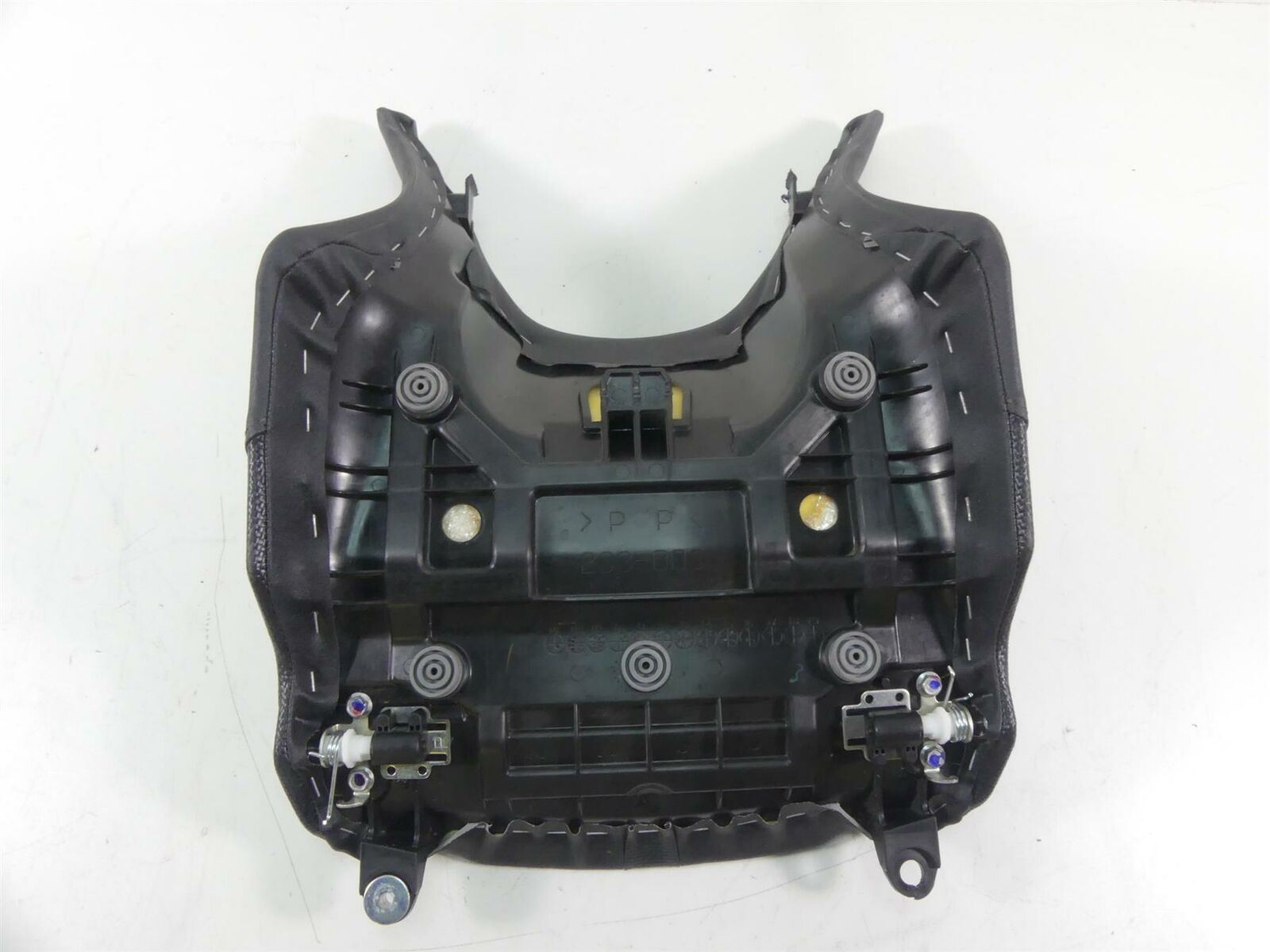 2020 Yamaha VMX17 1700 Front Drive Rider Saddle Seat - Read 2S3-24710-10-00 {{ shop.shopifyCountryName }} - Mototech271
