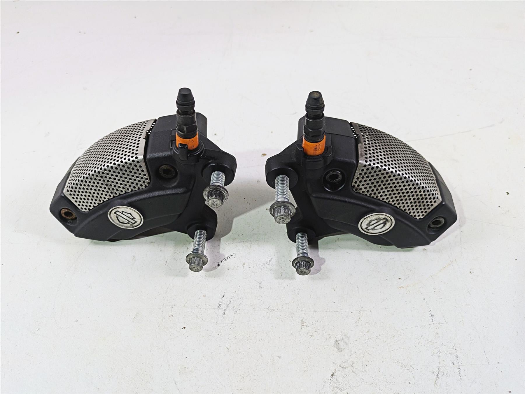 2015 Harley Touring FLHTKL Electra Glide Front Brake Caliper Set 43027-08