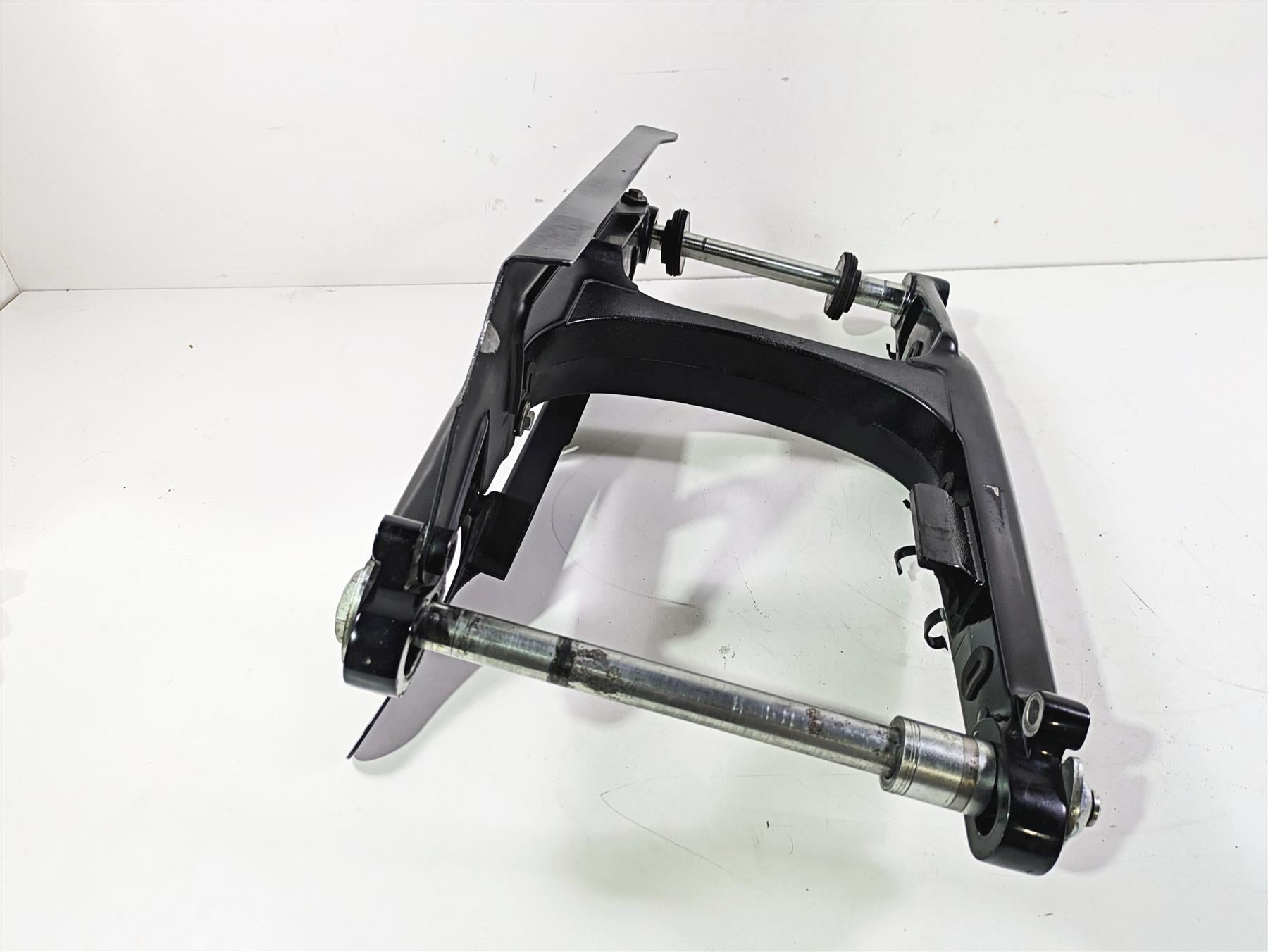2016 Harley VRSCDX Night Rod Swingarm Swing Arm & Guards 48612-07A {{ shop.shopifyCountryName }} - Mototech271