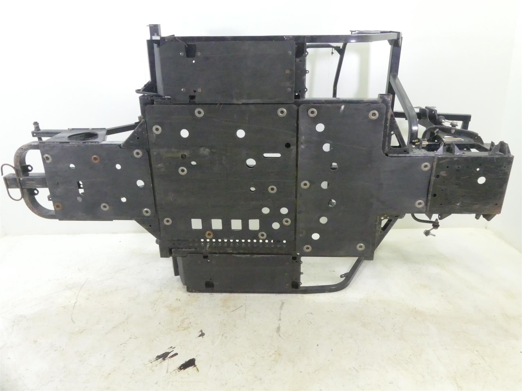 2020 Can-Am Commander 1000R XT Main Frame Chassis -Read Cln Clr Tl 715004811 {{ shop.shopifyCountryName }} - Mototech271