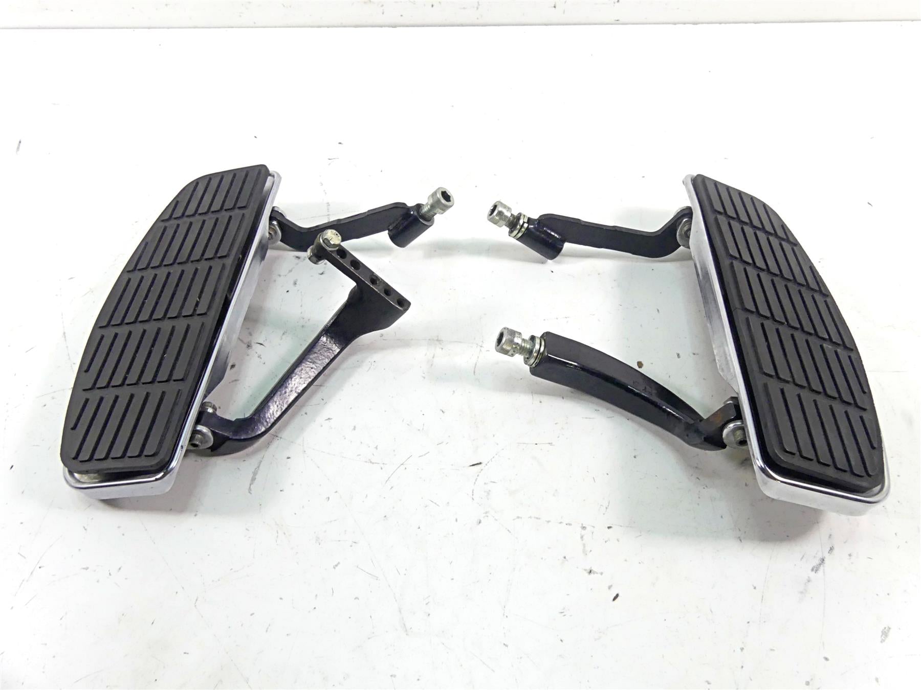 2002 Harley Touring FLHTC Electra Glide Front Left Right Floor Board Set 50621-79A {{ shop.shopifyCountryName }} - Mototech271