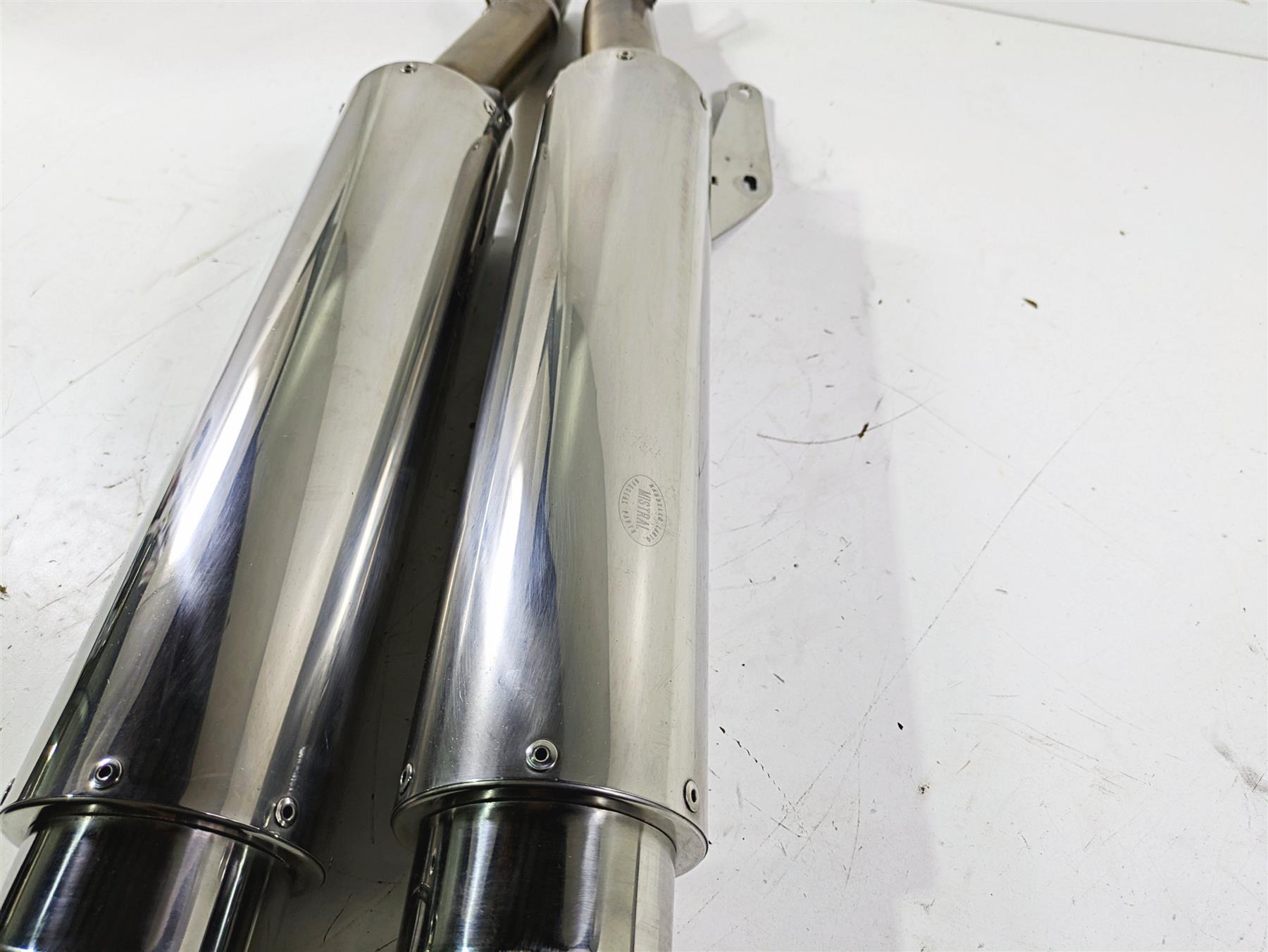 2014 Moto Guzzi California 1400 Touring Mistral Exhaust Muffler Set 300038522H {{ shop.shopifyCountryName }} - Mototech271