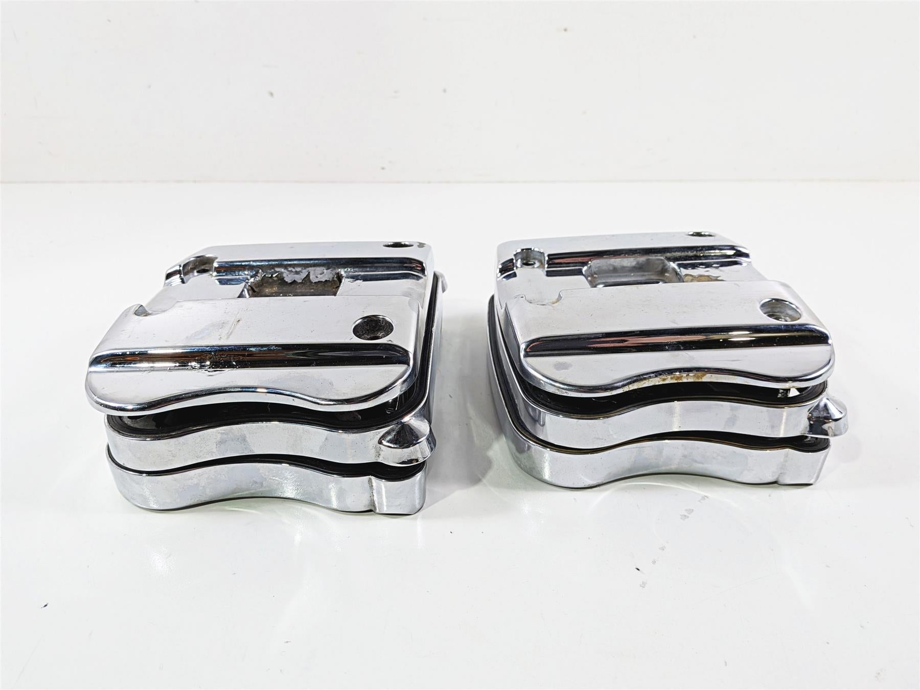 2003 Harley Sportster XL1200 Rocker Box Push Rod Cover Set 17581-01 17551-96 {{ shop.shopifyCountryName }} - Mototech271
