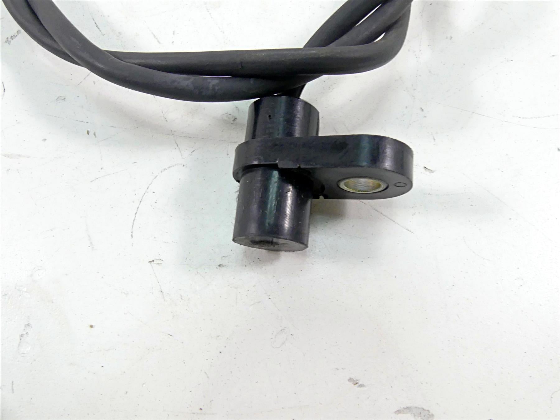 2019 Indian Chieftain Classic Front Abs Wheel Speed Sensor 4013251 {{ shop.shopifyCountryName }} - Mototech271