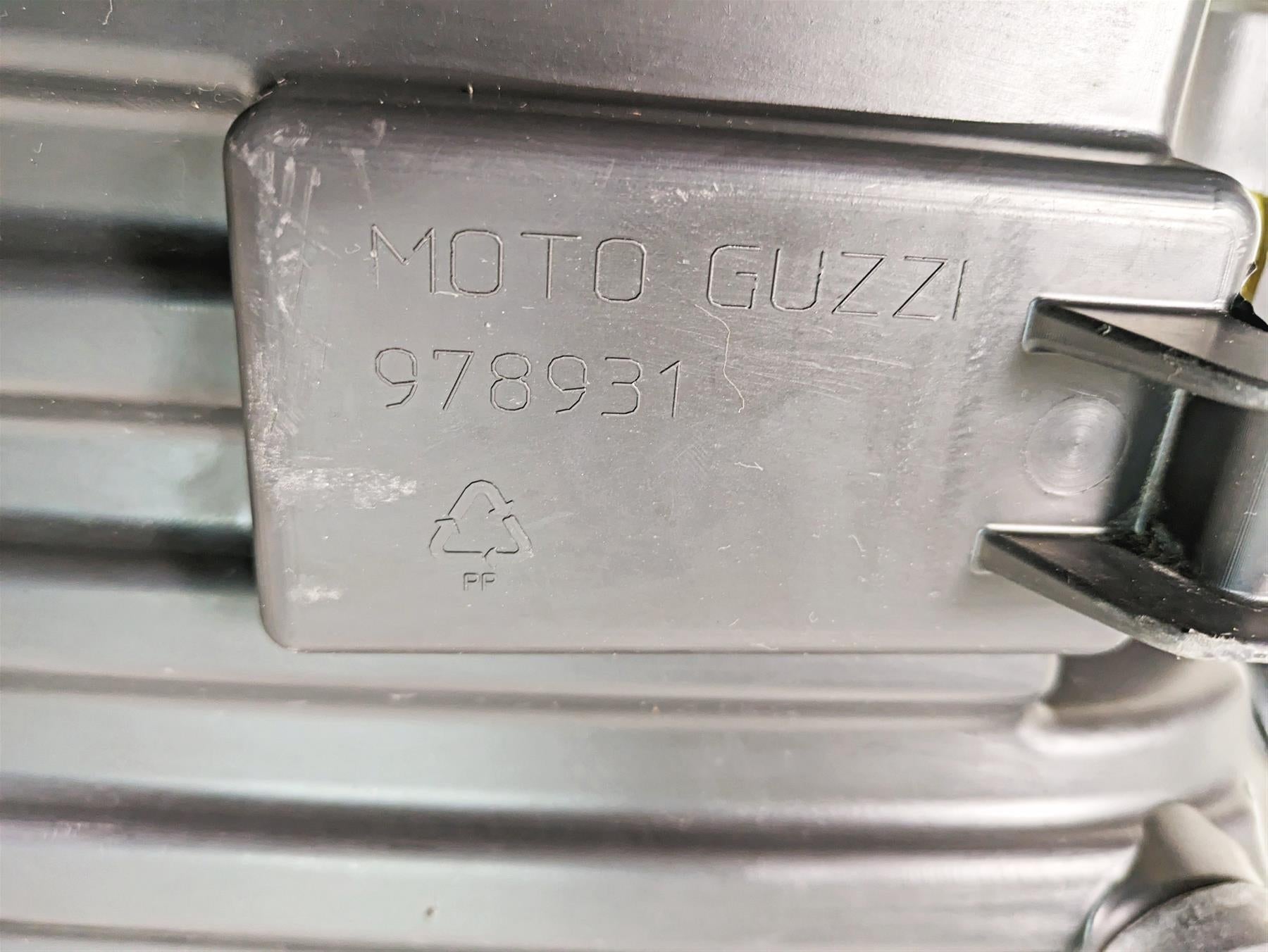 2013 Moto Guzzi V7 750 Stone Nice Recovered Brown Seat Saddle 978931 {{ shop.shopifyCountryName }} - Mototech271