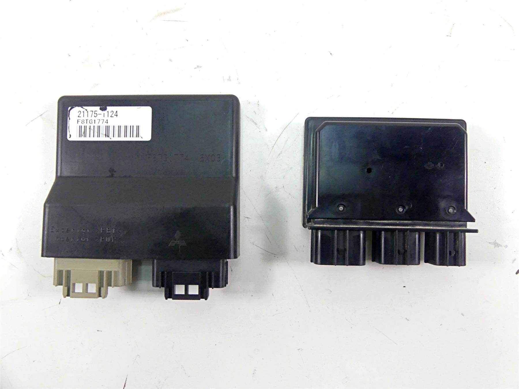 2017 Kawasaki ZX1400 ZX14R Ninja Cdi Ecu Ecm Control + Junction Box 21175-1124 {{ shop.shopifyCountryName }} - Mototech271
