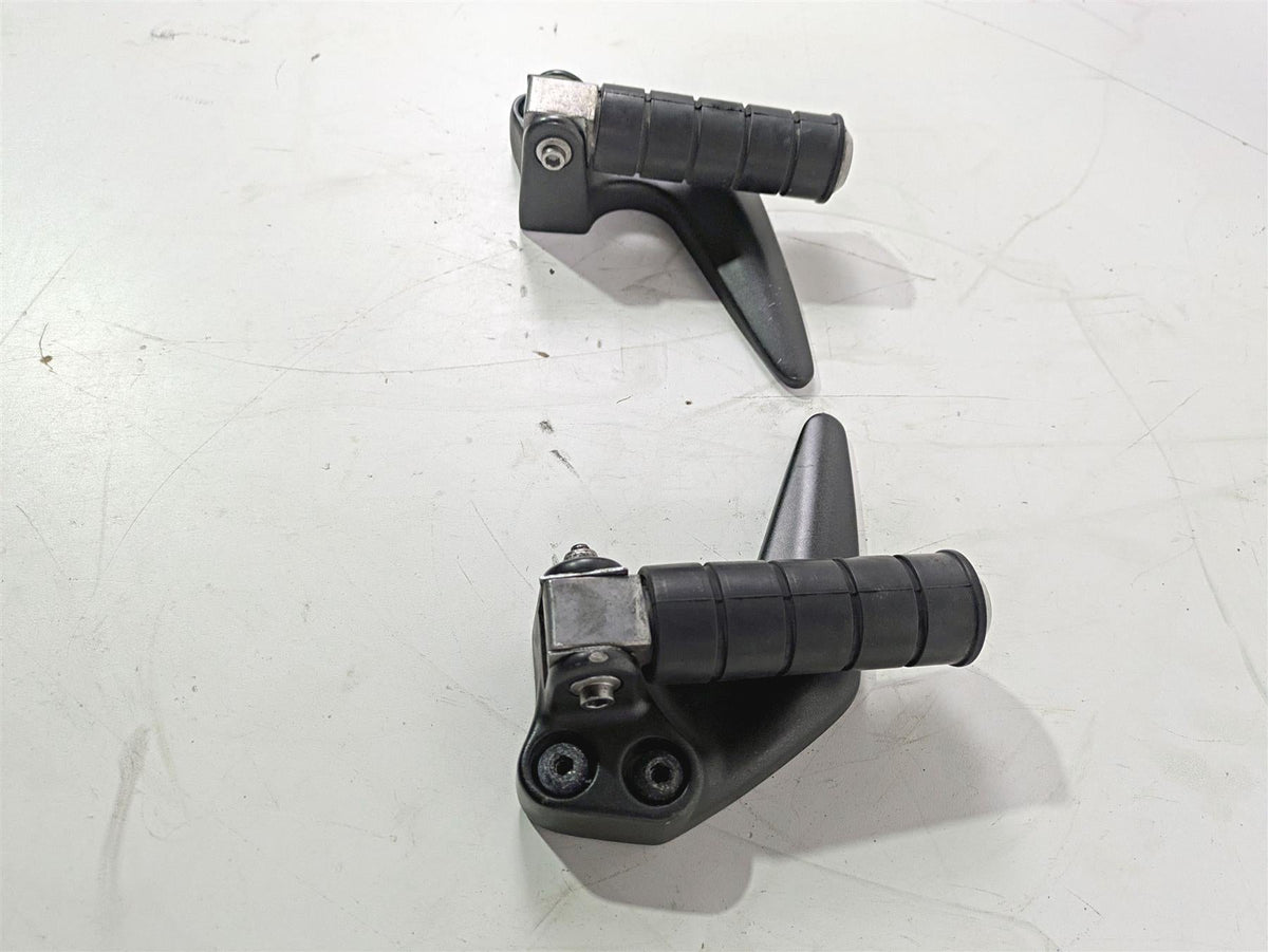 2008 Yamaha XVS1300 V-Star Tourer Rear Passenger Footpeg Set 3D8-27430-00-00 {{ shop.shopifyCountryName }} - Mototech271