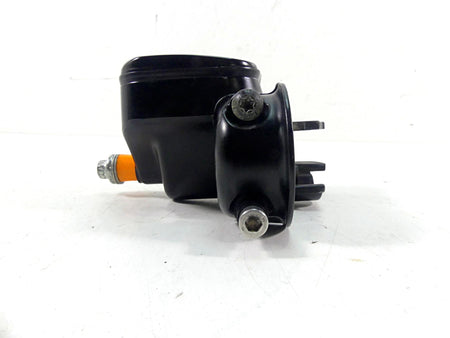 2004 Harley Touring FLHTCUI Electra Glide Front Brake Master Cylinder 41700737 {{ shop.shopifyCountryName }} - Mototech271