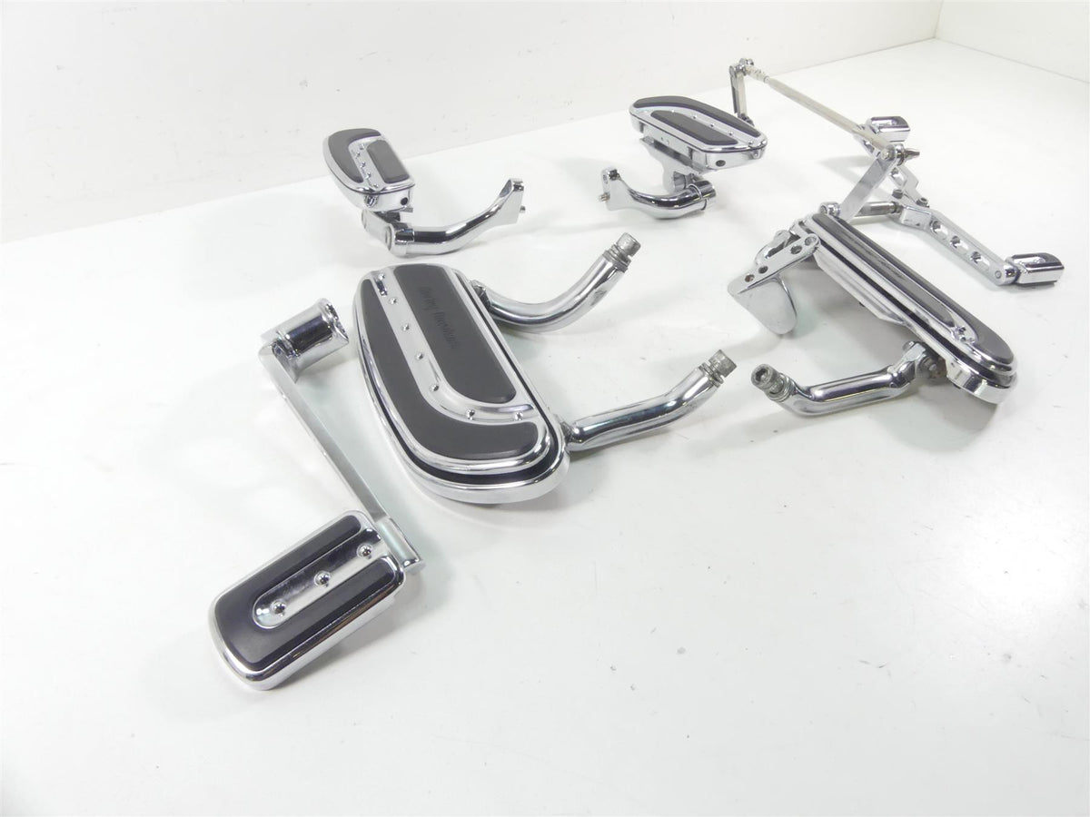 2007 Harley FLHTCU SE CVO Electra Glide Floorboard Shifter Brake Set 50688-04 {{ shop.shopifyCountryName }} - Mototech271