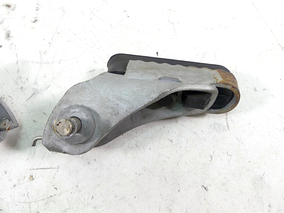 2009 BMW R1200 GS K25 Front Footpeg Foot Peg Rest Set 46717729281 46717729281 {{ shop.shopifyCountryName }} - Mototech271