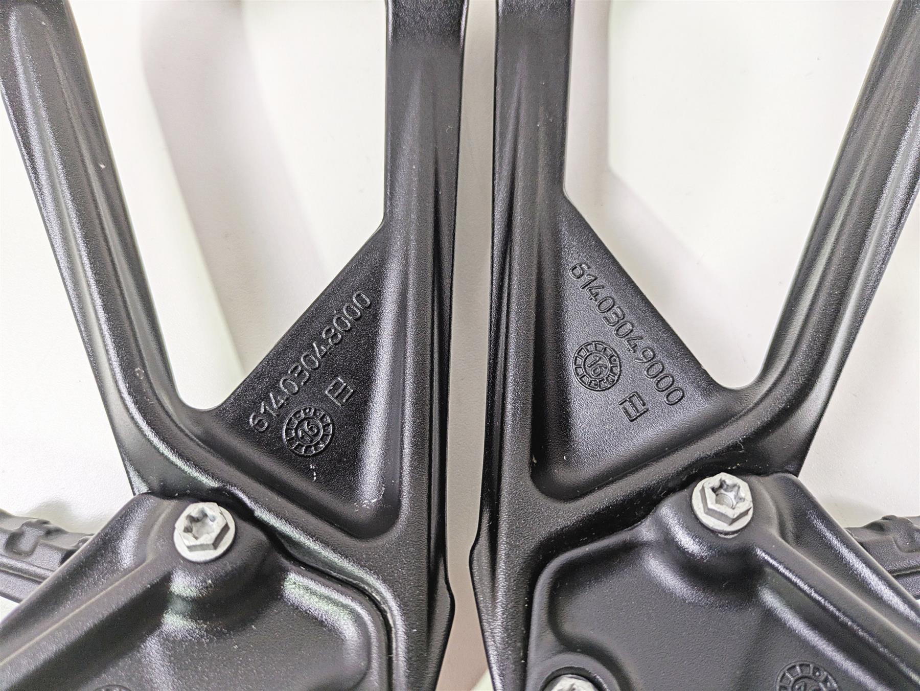 2017 KTM 1290 Super Duke GT Rear Passenger Footpeg 6140304800033S 6140304900033S {{ shop.shopifyCountryName }} - Mototech271