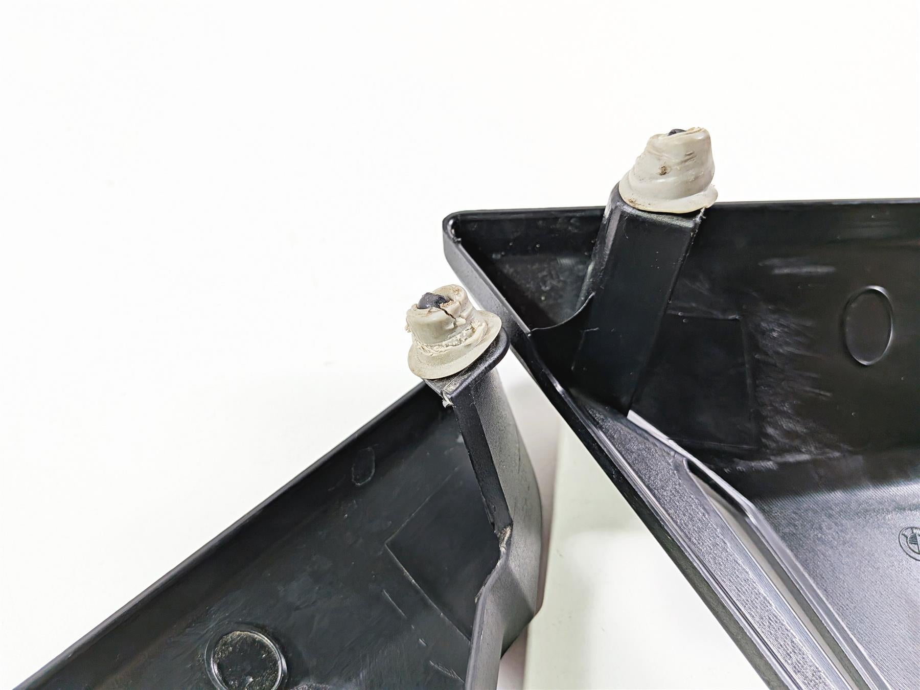 2019 BMW R1250GS K50 Left Right Battery Cover Set L 46638523155 46638523156 {{ shop.shopifyCountryName }} - Mototech271