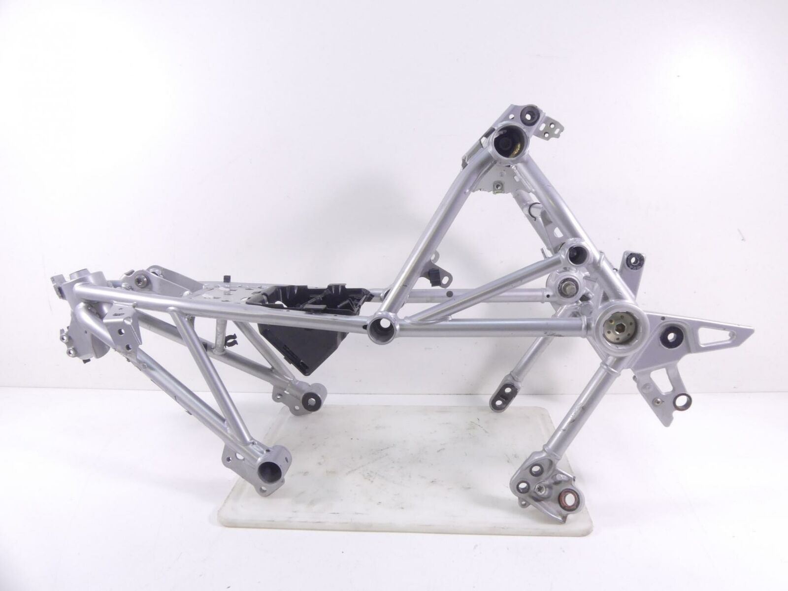 2017 BMW R1200RT RTW K52 Straight Main Frame Chassis Slvg 46518550716 4651838784 | Mototech271