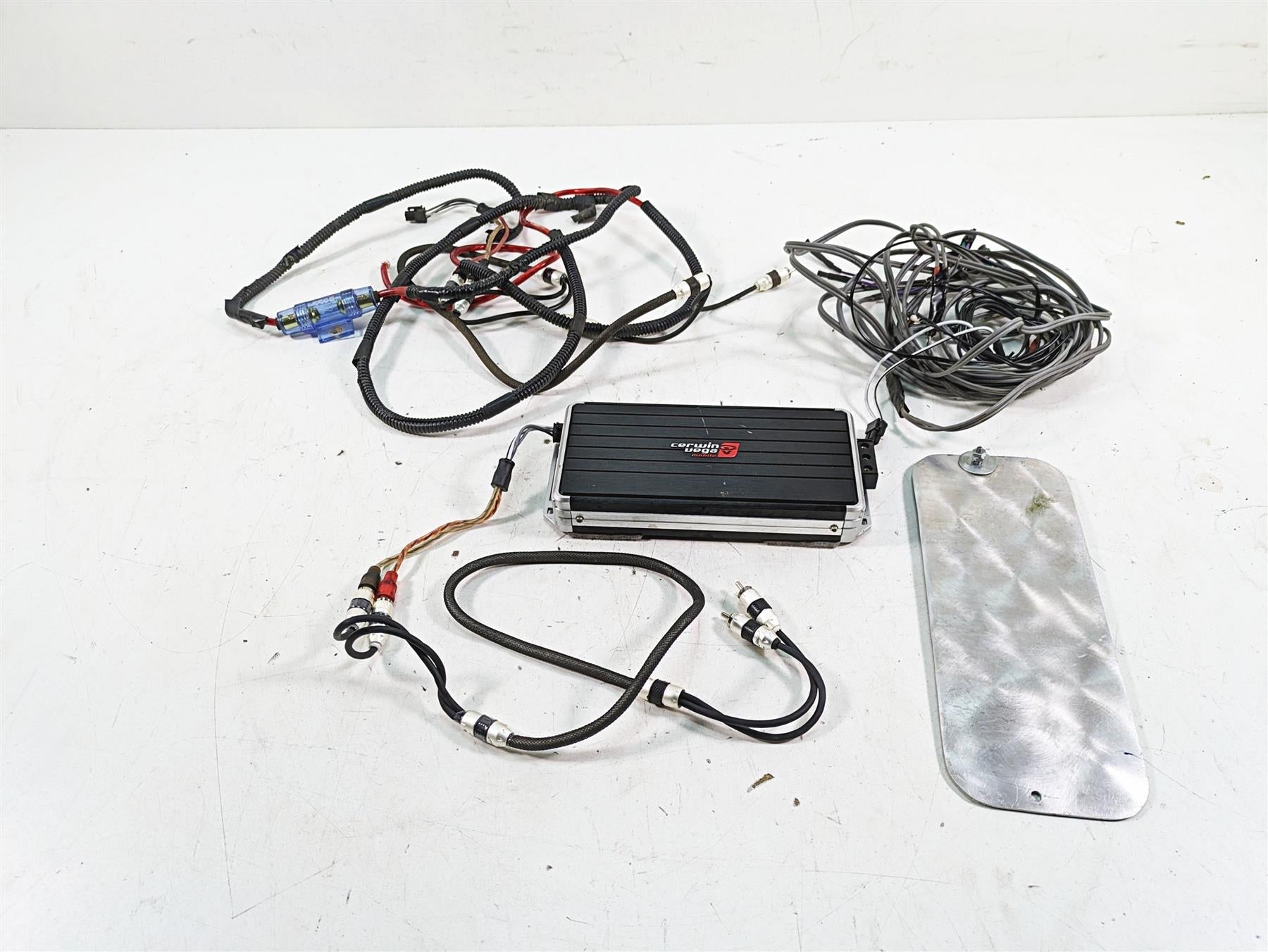2008 Harley FLHTCU Electra Glide Cerwin Vega Radio Speaker Amplifier Set B54 | Mototech271