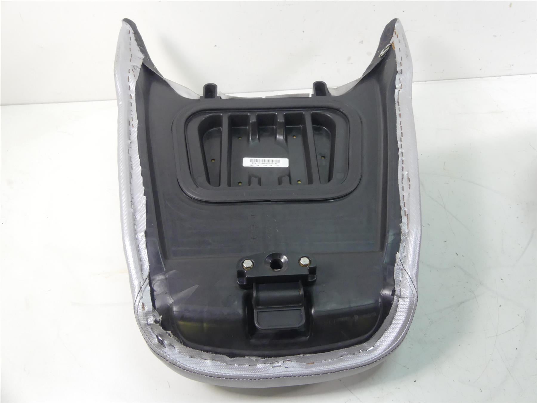 2017 Yamaha Waverunner VX 1050 CS Front Rear Seat Set Hydro Turf F2X-U371A-90-00 {{ shop.shopifyCountryName }} - Mototech271