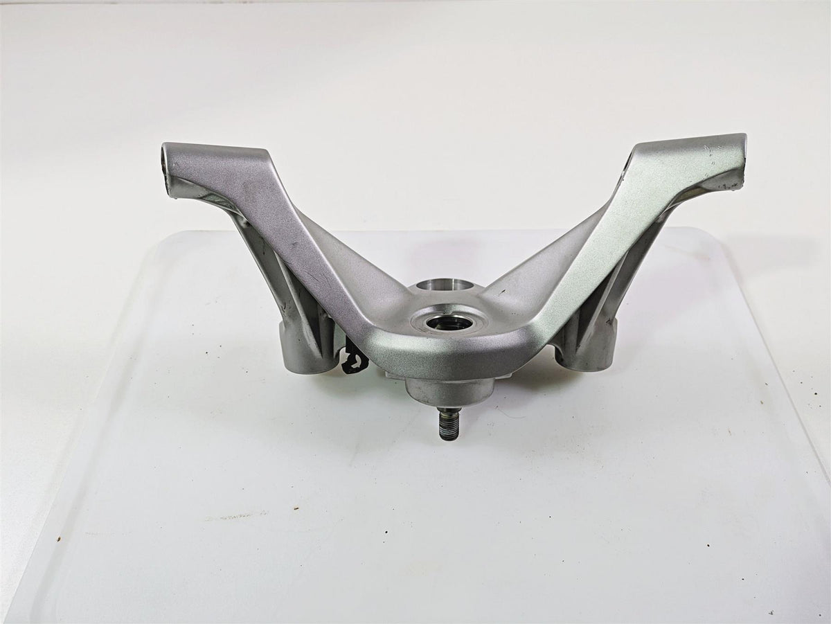 2019 BMW R1250RT K52 Handlebar Mount Upper Triple Tree 32718520053 {{ shop.shopifyCountryName }} - Mototech271