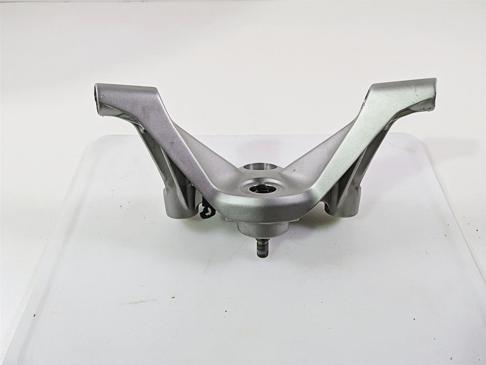 2019 BMW R1250RT K52 Handlebar Mount Upper Triple Tree 32718520053 {{ shop.shopifyCountryName }} - Mototech271