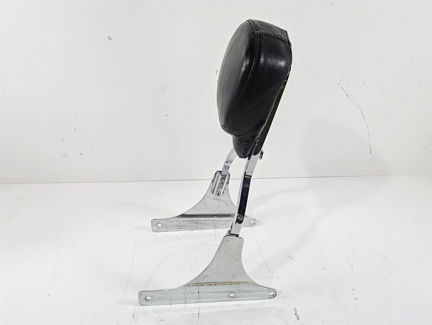 2004 Harley FLSTCI Softail Heritage Passenger Backrest Sissy Bar 52731-00 {{ shop.shopifyCountryName }} - Mototech271