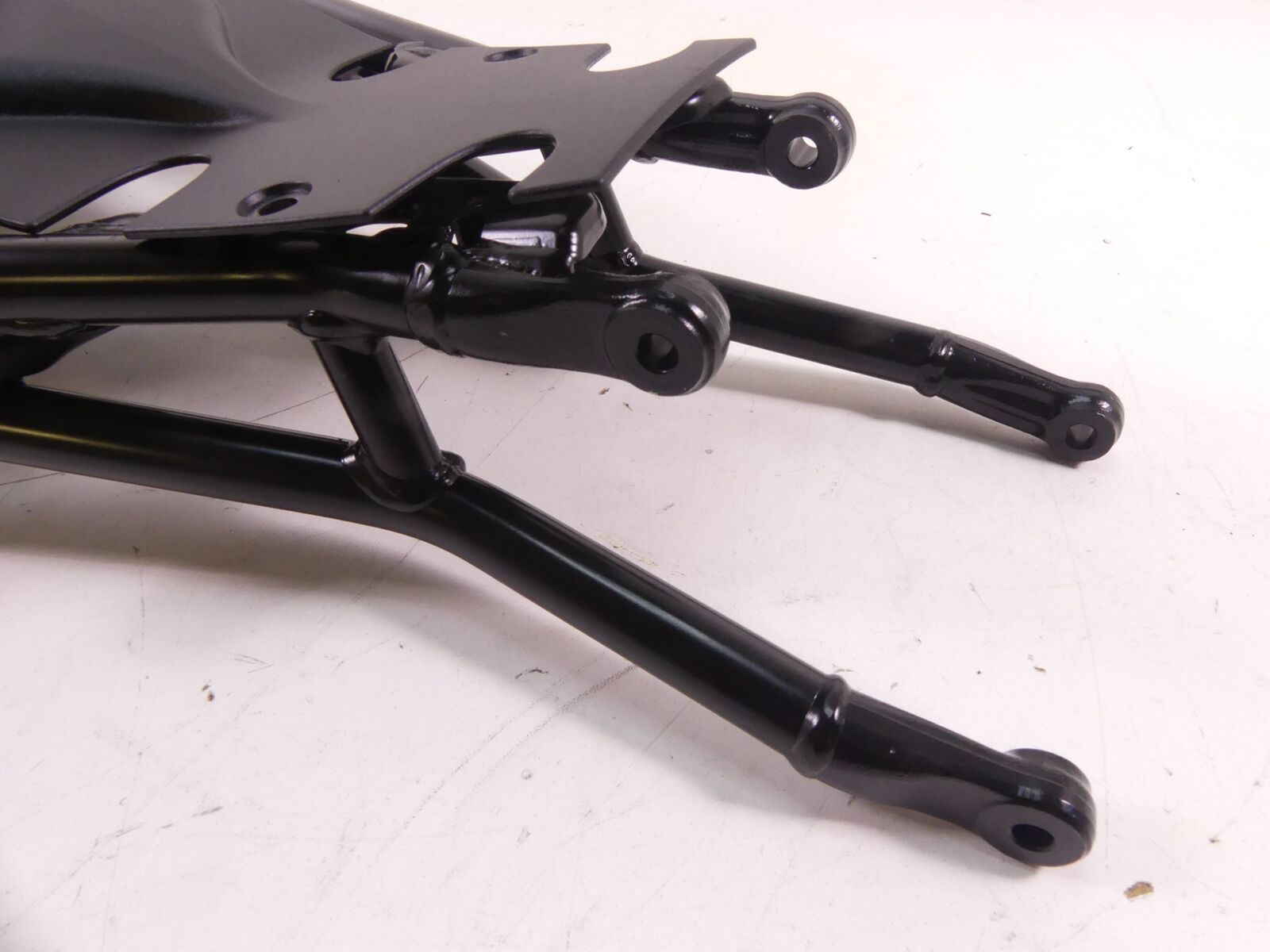 2014 MV Agusta B3 Brutale 800 EAS Subframe Sub Frame & Inner Fender 8000B6623 {{ shop.shopifyCountryName }} - Mototech271