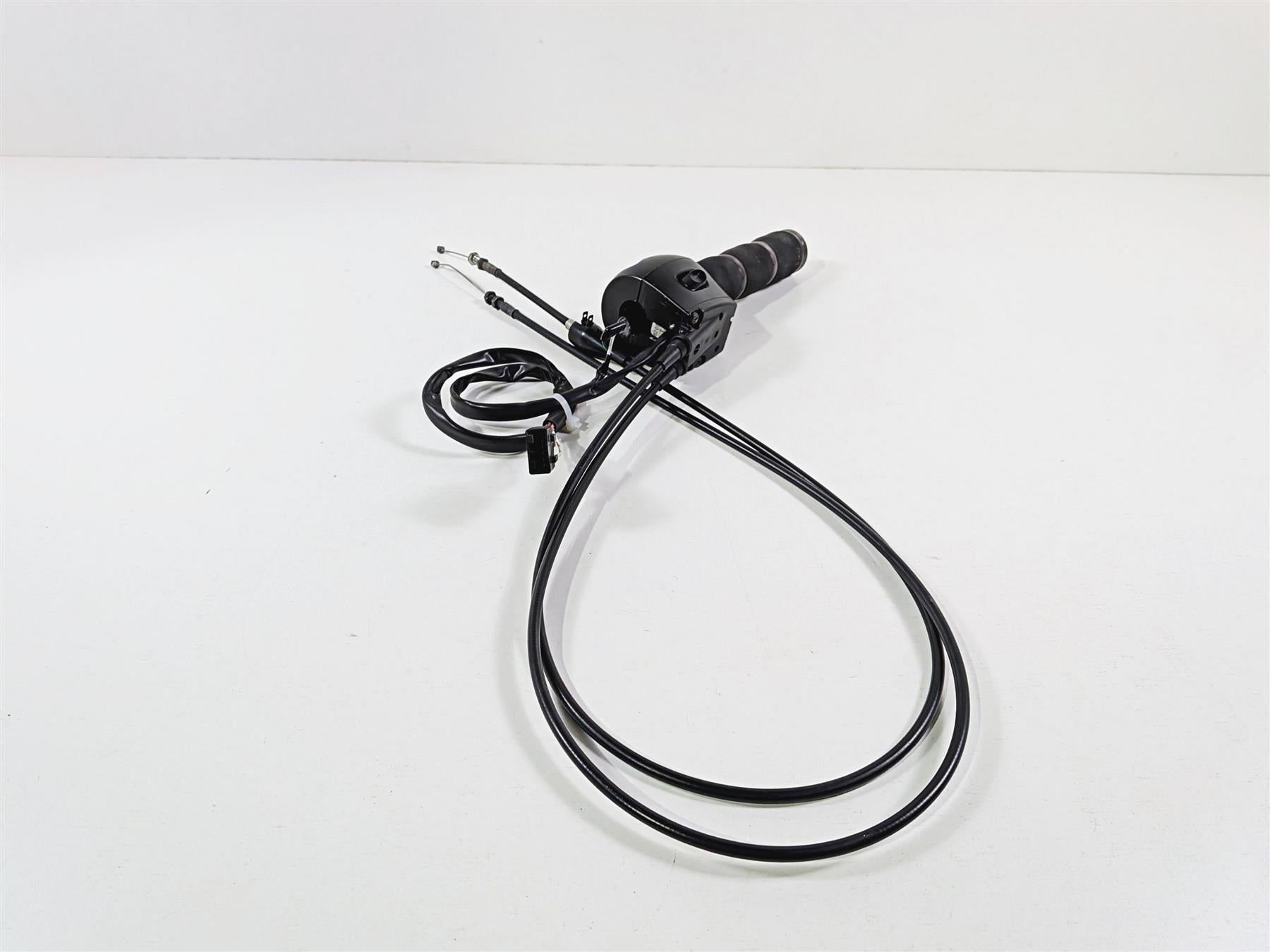2016 Victory Cross Country Right Hand Start Kill Control Switch 4011357 {{ shop.shopifyCountryName }} - Mototech271