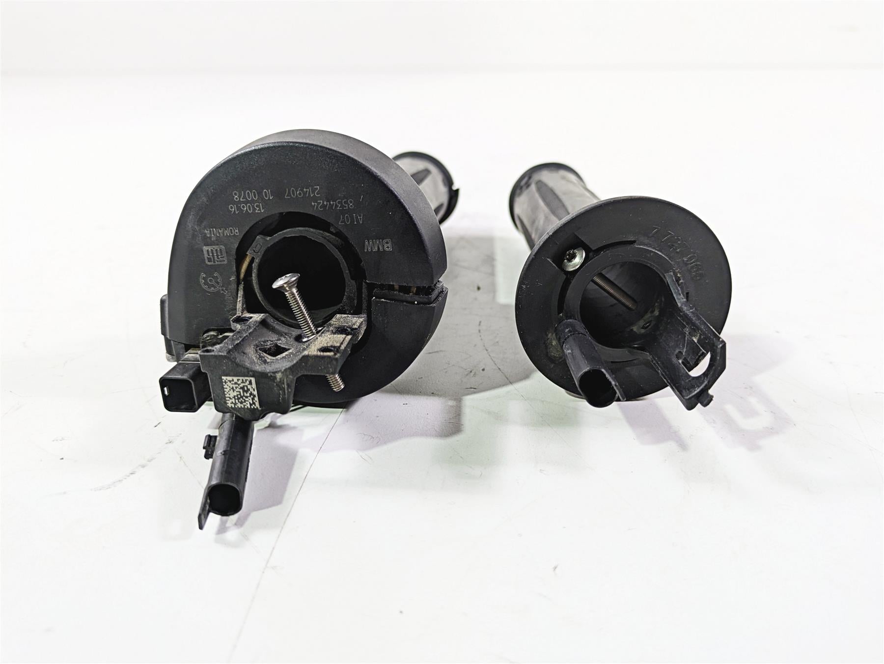 2016 BMW S1000RR K46 Heated Hand Grip Set -READ 61317727065 61318534424 {{ shop.shopifyCountryName }} - Mototech271