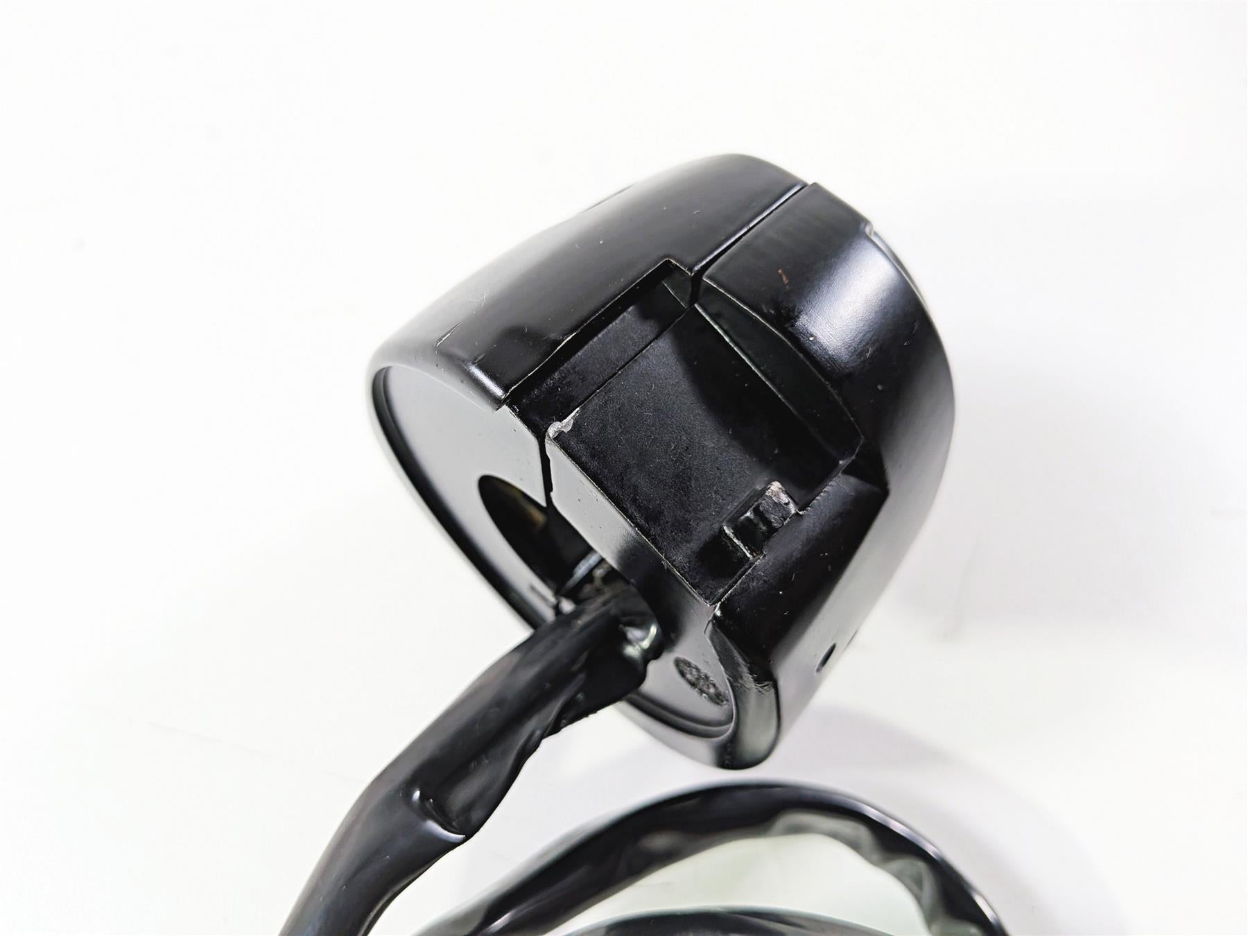 2006 Harley Sportster XL883 Low Left Hand Control Switch 71682-06A 71685-06A {{ shop.shopifyCountryName }} - Mototech271