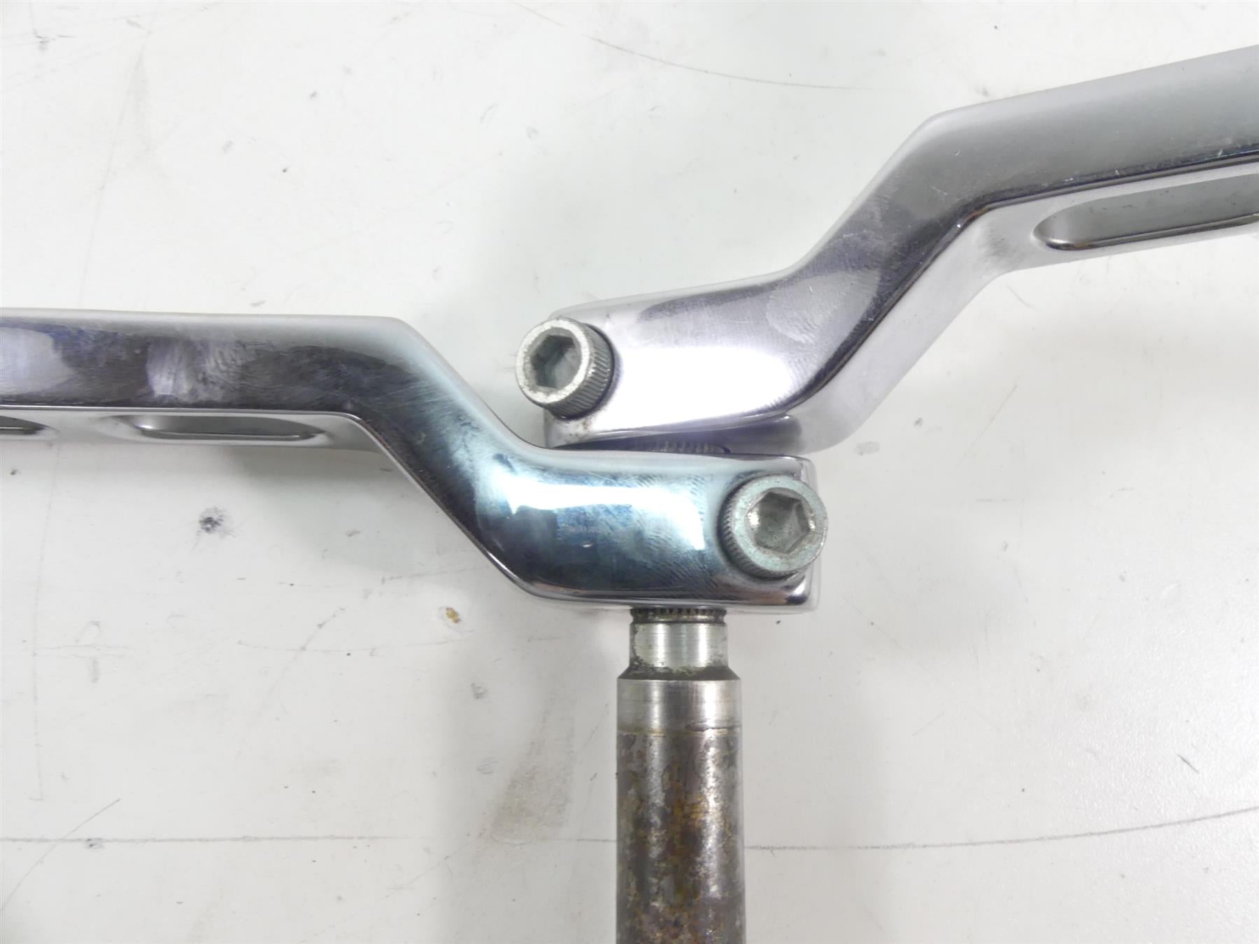 2007 Harley Touring FLHTCU SE CVO Electra Glide Shifter Pedal Fw Set 34720-07 {{ shop.shopifyCountryName }} - Mototech271