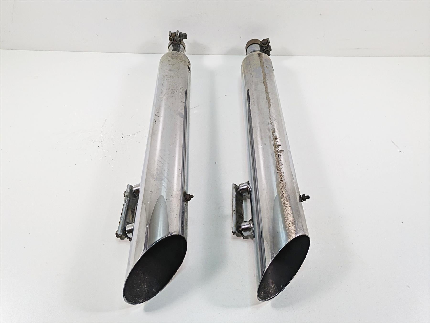 2006 Harley Touring FLHXI Street Glide Slash Down Cut Exhaust Muffler Set {{ shop.shopifyCountryName }} - Mototech271