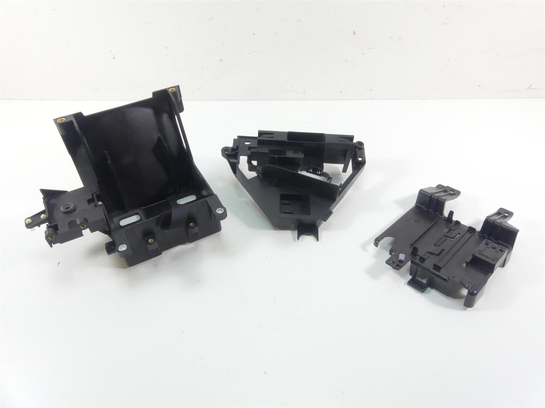 2016 Harley Touring FLHTP Electra Glide Battery & Electrical Tray 66000010 | Mototech271
