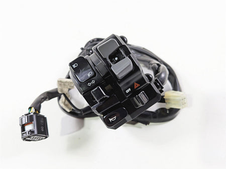 2024 Yamaha YZF R1 RN65 Left Hand Control Switch - Read B3L-83969-01-00 {{ shop.shopifyCountryName }} - Mototech271