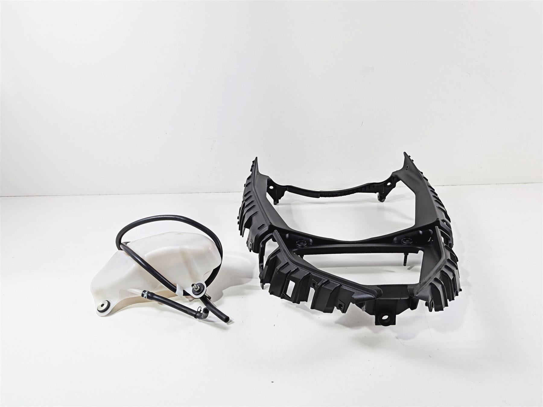 2023 Ducati Streetfighter V4 Radiator Shroud & Reservoir 48411672B-Mototech271