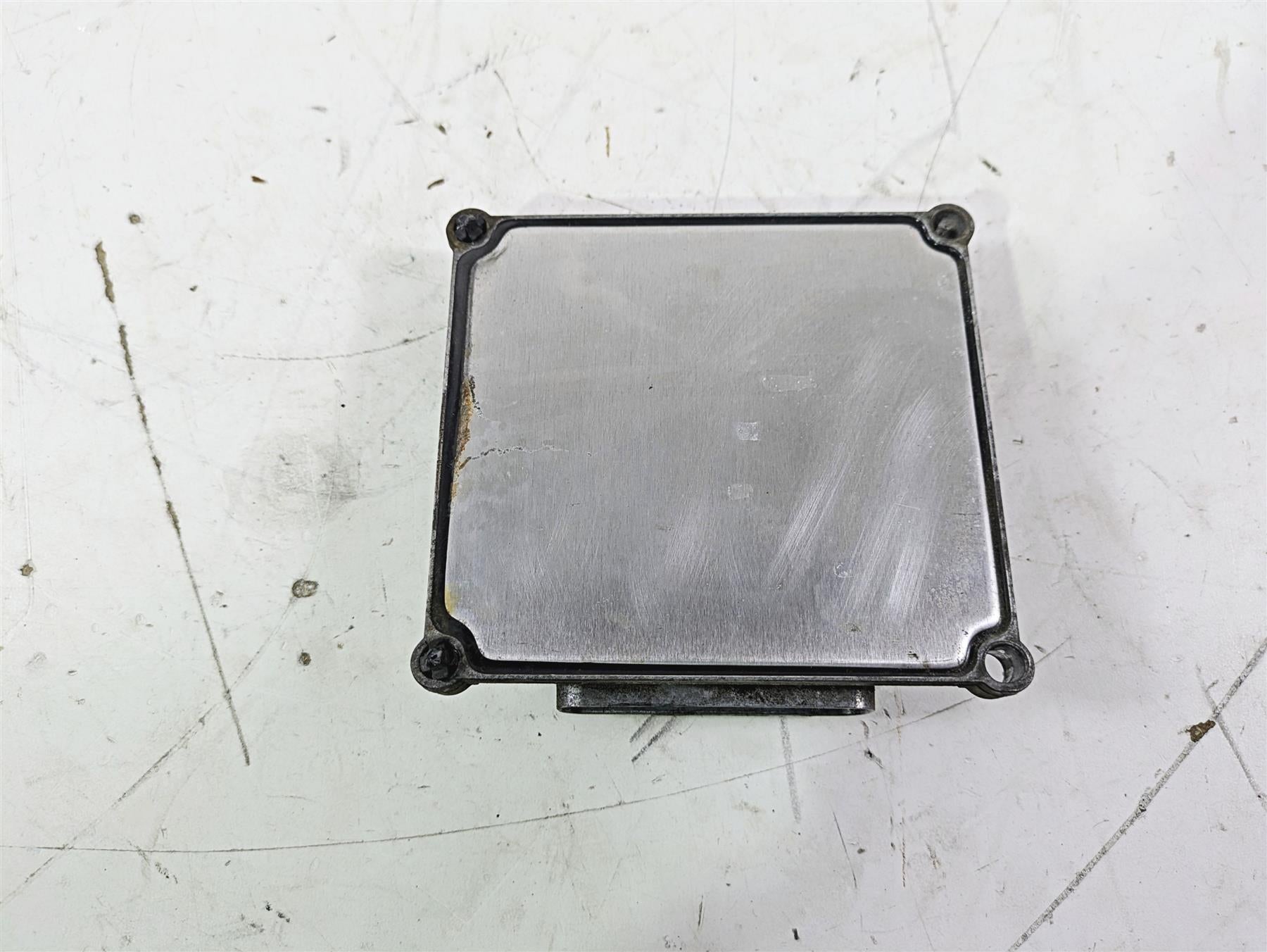 2004 Victory Kingpin Ecu Ecm Cdi Engine Control Module Unit 4011099 {{ shop.shopifyCountryName }} - Mototech271