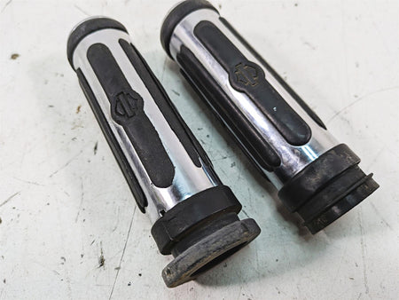 2008 Harley FLHTCU Electra Glide Oem Chrome Rubber Hand Grip Set 56246-08 {{ shop.shopifyCountryName }} - Mototech271