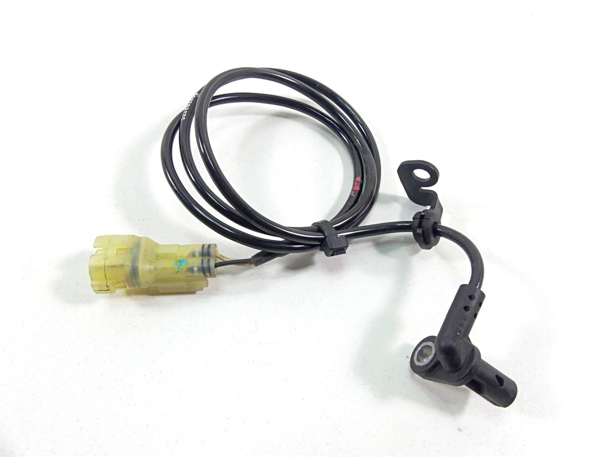 2022 Triumph Speed Triple 1200 RS Rear Abs Brake Wheel Speed Sensor T2022790 {{ shop.shopifyCountryName }} - Mototech271