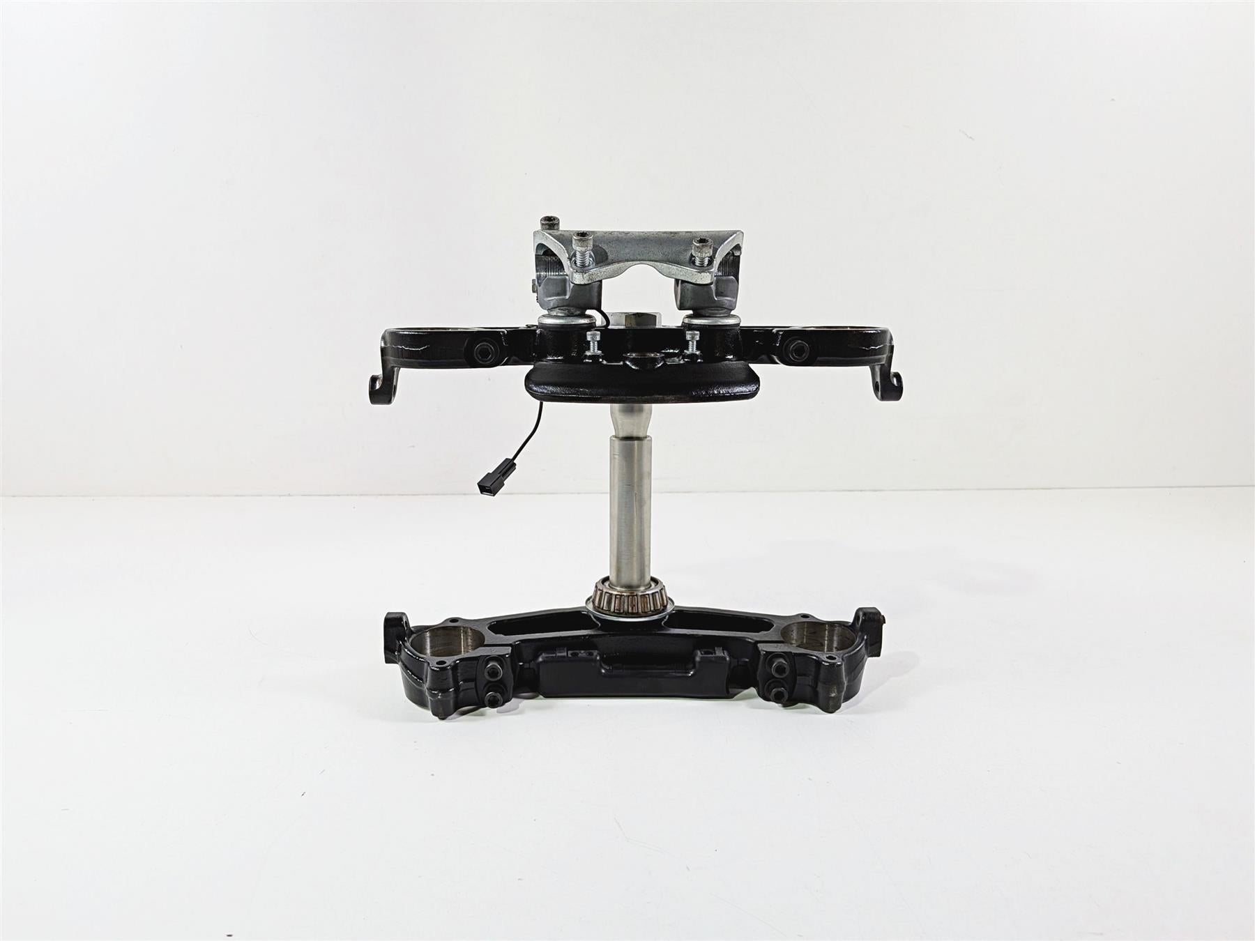 2016 Harley Touring FLHX Street Glide Upper Lower Triple Tree Riser Set 45900091 {{ shop.shopifyCountryName }} - Mototech271